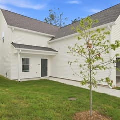 Modern Home for Groups | Pool, Gym & 2-Car Garage