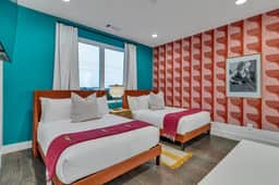 Bachelorette Escape near DT | Game Room + Hot Tub