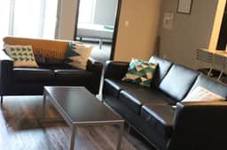 Comfortable Stay Near Campus Hotspots