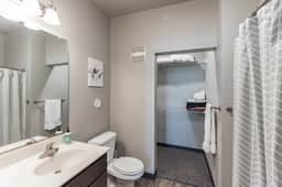 Comfortable Stay Near Campus Hotspots