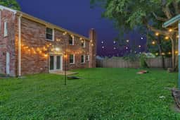 E Nash House with Chef's Kitchen and fenced yard