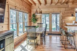 Luxury Lakefront Cabin