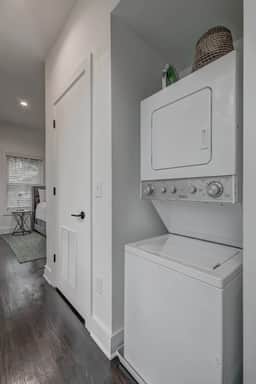 Modern Stay in Midtown Steps to Piedmont Park