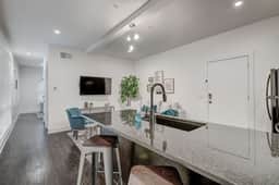 Modern Stay in Midtown Steps to Piedmont Park
