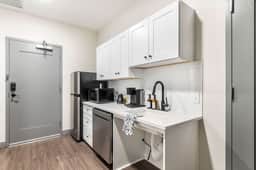 Right Next To Atrium Hospital | ADA-Friendly Stay
