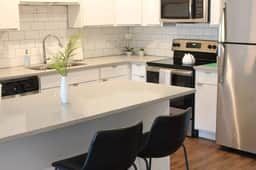 Walk to Campustown Cafes from Stylish Retreat