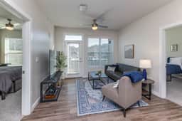 Stylish Retreat | Only 2miles to UC & Downtown Life