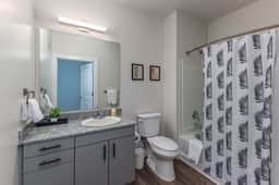 Stylish Retreat | Only 2miles to UC & Downtown Life