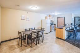 Work Relax Repeat in a Bright and Spacious Stay