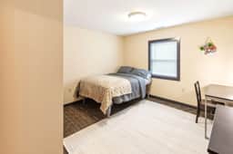 Work Relax Repeat in a Bright and Spacious Stay
