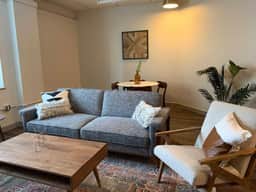 Relaxing + Spacious Fayetteville Flat