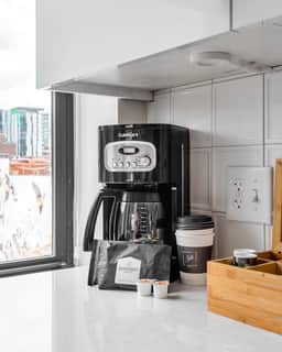 Walkable 1BR Apt Close to All Main Attractions