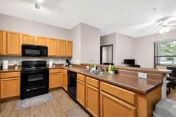 Easygoing Escape Near USC, The Vista & Downtown - Image 2