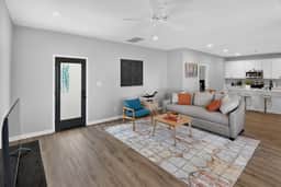Modern Home for Groups | Pool, Gym & 2-Car Garage - Image 2