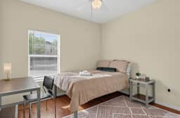 Spacious Campus Getaway Near UNT & Downtown - Image 4