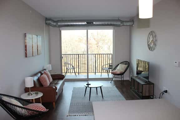 Modern Campustown Retreat Near ISU & Stadium - Image 1