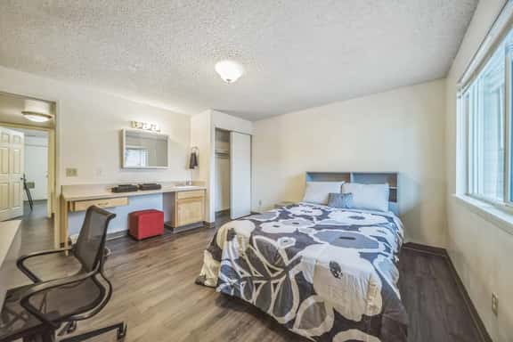 WSU HomeBase Comfortable Stay Minutes from Airport - Image 1