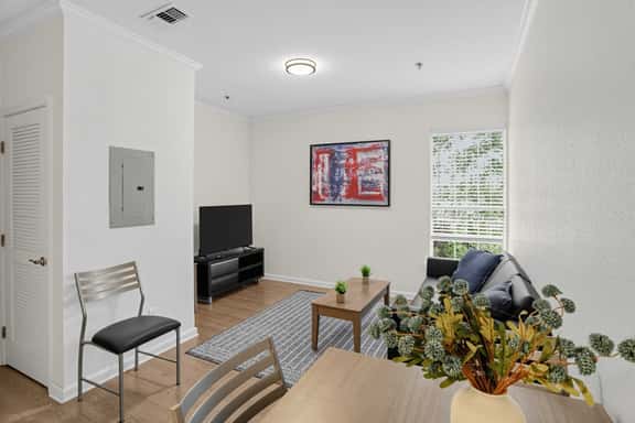 Modern Stay Near Ole Miss with Pool, Gym and Fire Pit - Image 1