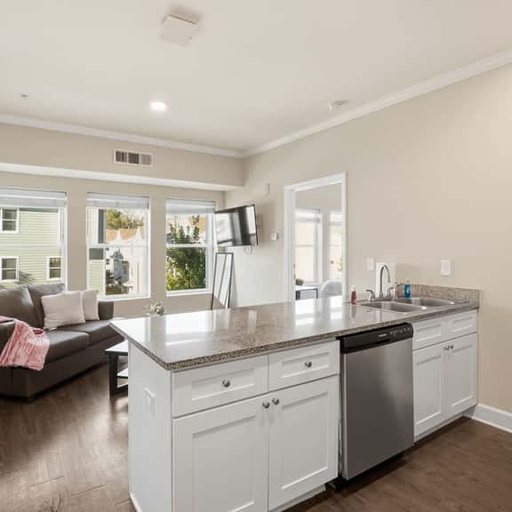 Contemporary Hideout - 7min to Clemson University - Image 1
