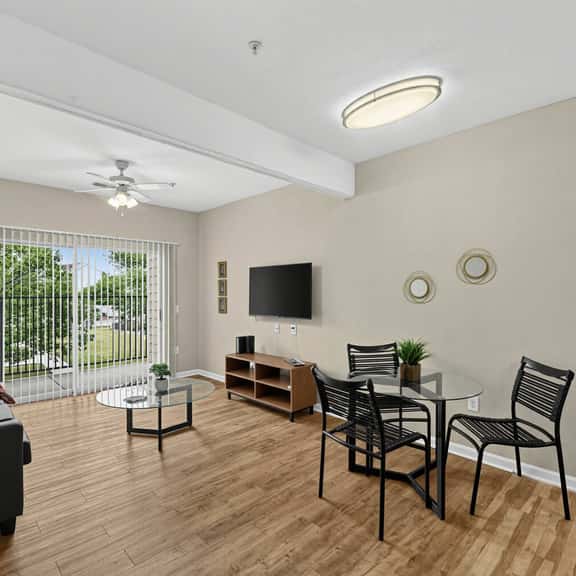 Spacious Stay near UTSA | Pool, Gym + BBQ Grills - Image 1