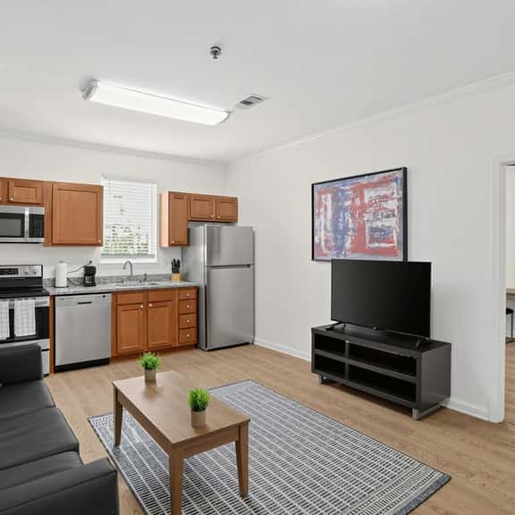 Modern & Cozy Getaway | Pool & Gym Near Ole Miss - Image 1