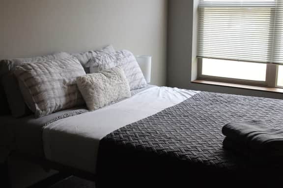 Comfortable Stay Near Campus Hotspots