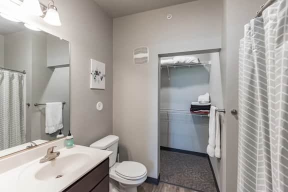 Comfortable Stay Near Campus Hotspots