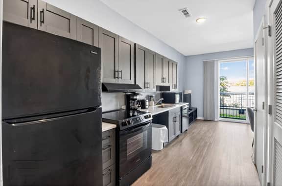 Cozy Studio Walk to Campus & Dining