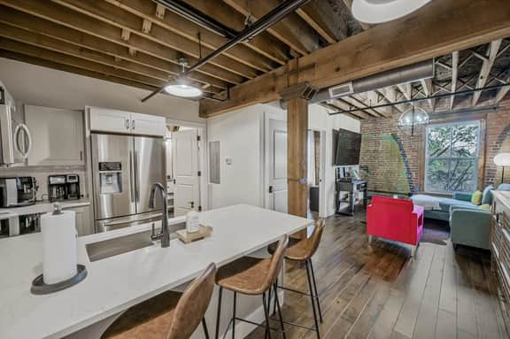 Luxe Getaway Loft + Speakeasy | Stay Near Broadway