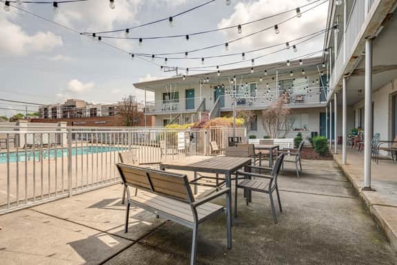 Melrose Condo Near 12 South & Vanderbilt