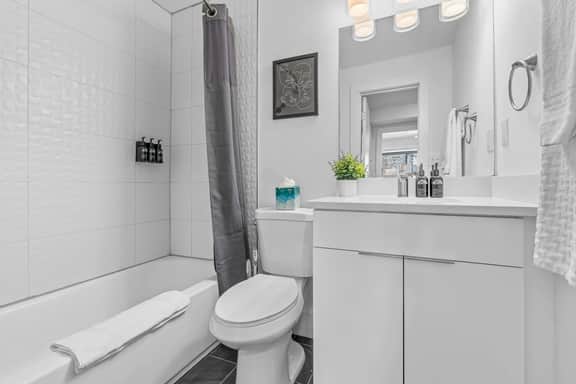 Midtown Stay Near Piedmont Park & Arts Center