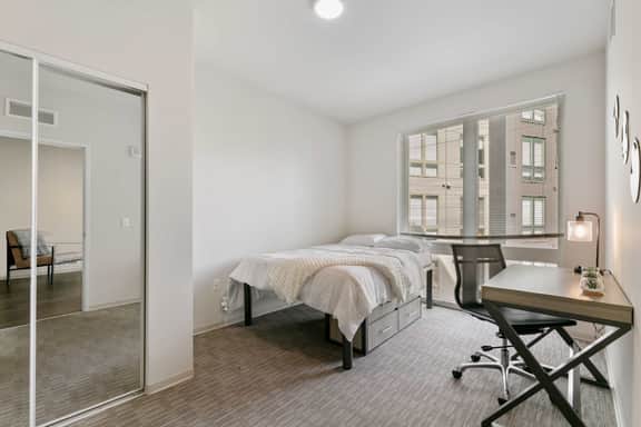 Spacious and Modern With Premium Amenities Near U of M