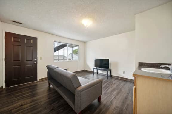 WSU HomeBase Comfort & Convenience Near Airport