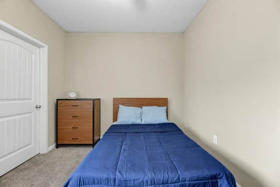 Spacious Stay near UTSA | Pool, Gym + BBQ Grills - Image 5
