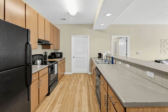 Comfort Meets Convenience | Pool + Near UTSA - Image 2