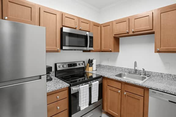 Modern Stay Near Ole Miss with Pool, Gym and Fire Pit - Image 2