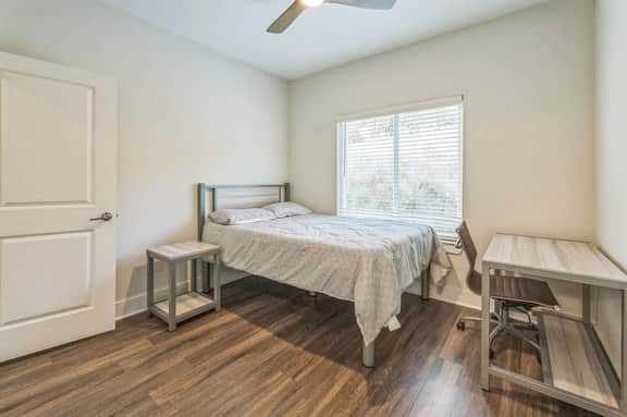 Modern and Spacious 2-floor Townhome Close to CU! - Image 5