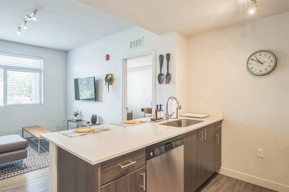 Charming Stay Near Downtown & Greenbelt