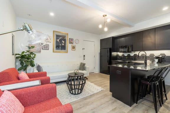 Chic Hideaway | Walkable Midtown with 94 Walkscore