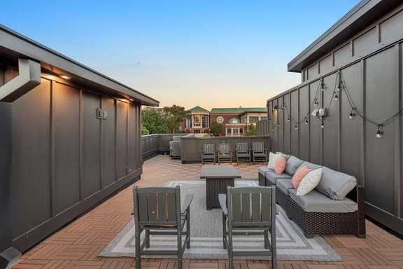 Hillsboro / 12 South Luxe Home - Rooftop - 2mi DT