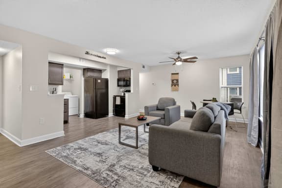 New Convenient Getaway near USC & Riverwalk Trails