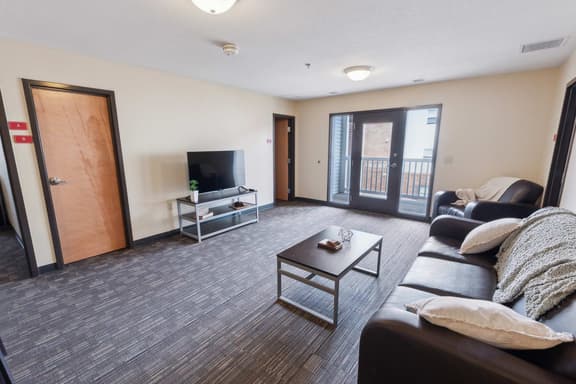 Spacious Stay Near OSU & Ontario Town Center