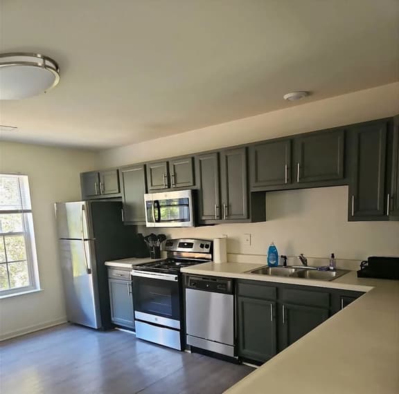 Specious & Perfect for Extended Stays near USC
