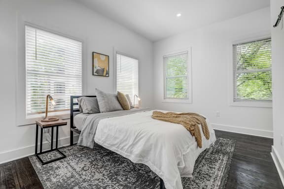 Stylish Midtown Escape Near Arts District