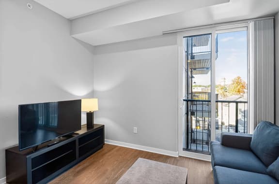 Walk to IU & Kirkwood from Modern Downtown Studio 