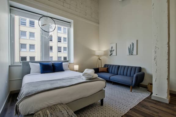 Art Gallery Alley Getaway in DT WichitA